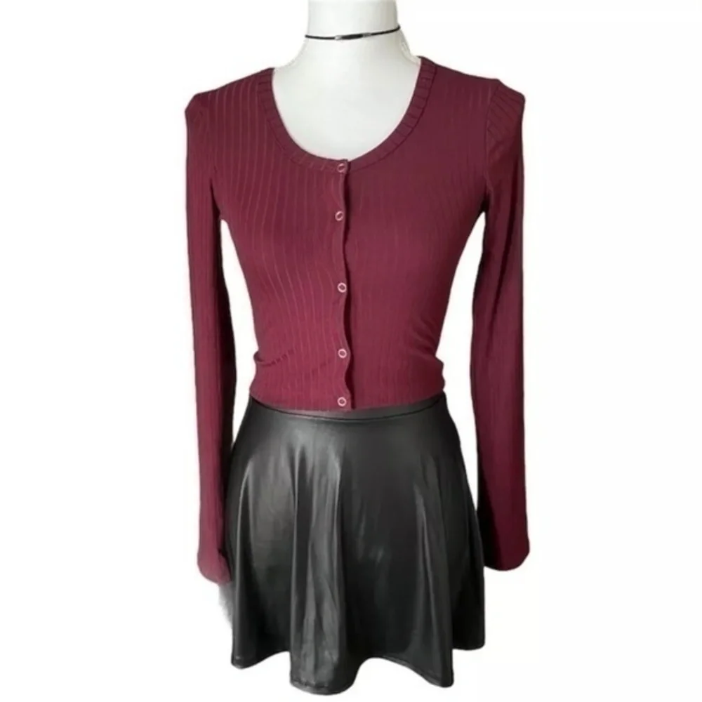 Snap Button Crop Ribbed Long Sleeve Cardigan Top